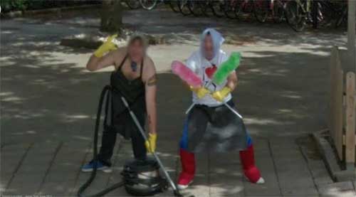 google-street-view-funny-cleaning-ladies