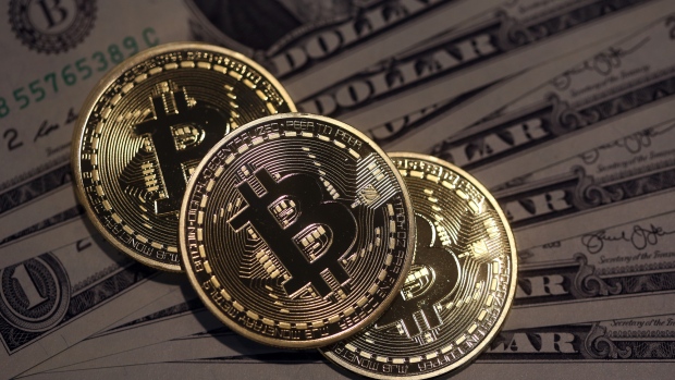 Photo of Bitcoin 14,000 Doları Geçerek Yeni Bir Rekor Kırdı