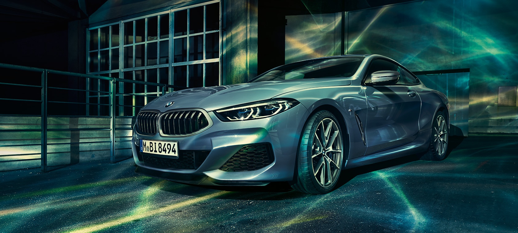 BMW’nin Yeni Teknolojisi Aracınızı Kırmızı Işıkta Otomatik Olarak Durduracak!